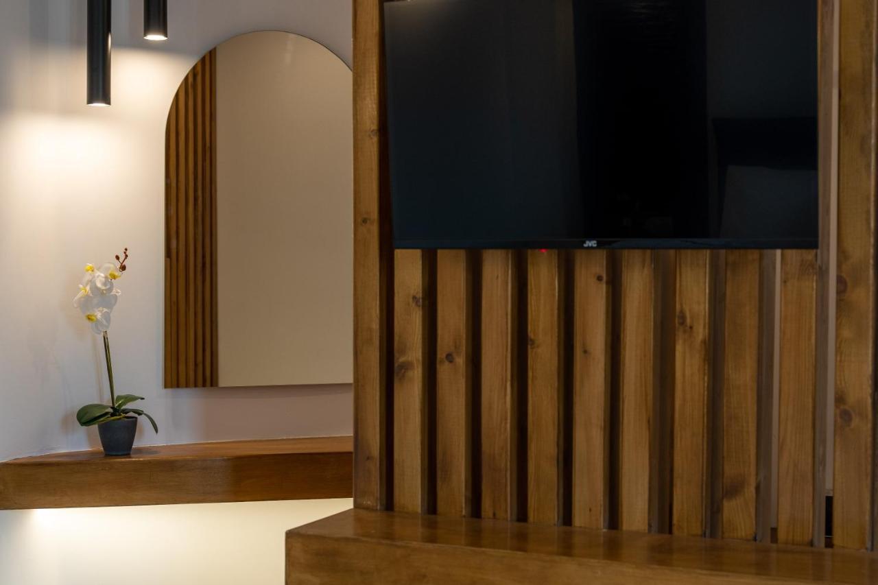 Amera Suites Φηρά Εξωτερικό φωτογραφία