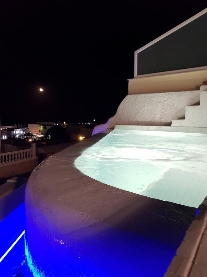 Amera Suites Φηρά Εξωτερικό φωτογραφία